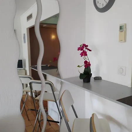 Sun & Sea Apartment